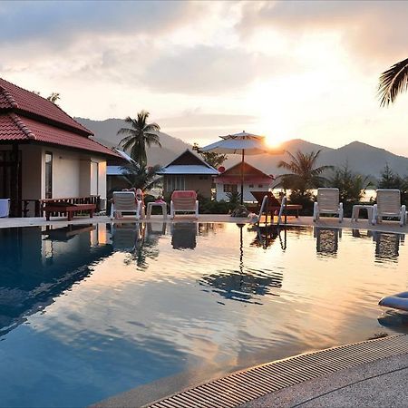 Buritara Resort, Phangan Island チャロクルム エクステリア 写真